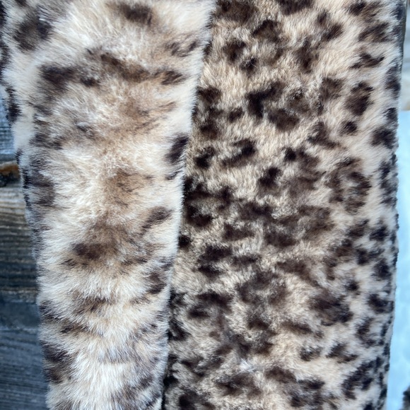 Loft Leopard Chunky Scarf - Picture 4 of 4